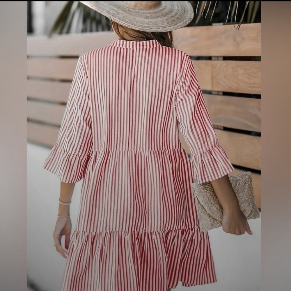 Striped Red and White Women's Plus Size Dress 2X - Picture 3 of 7